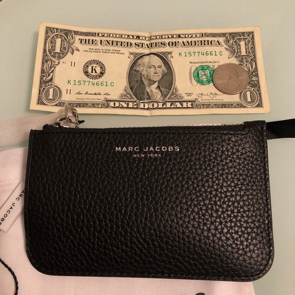 Marc Jacobs Gotham City Pebbled Leather Key Pouch - Picture 8 of 8